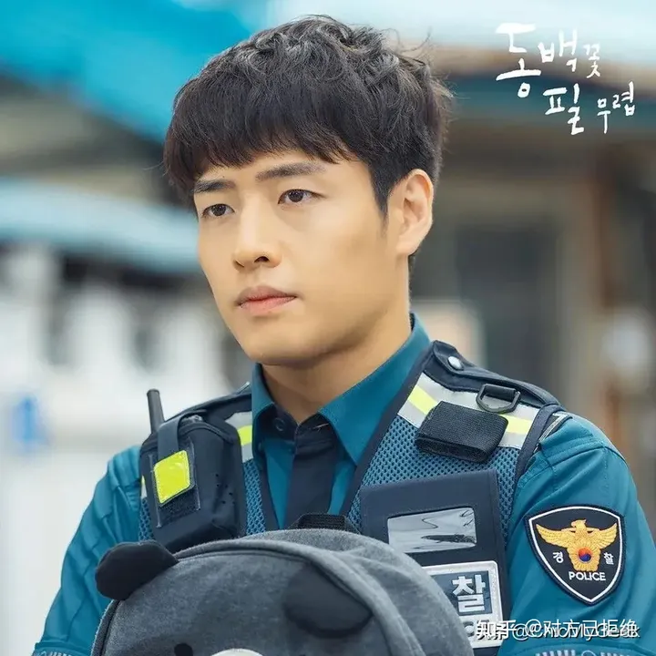韩剧哪些男明星演警察好看 盘点7位曾在韩剧中饰演警察的帅度爆表男星