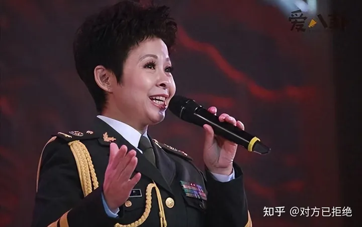 赖昌星的小红楼 揭露了董文华退隐的真相