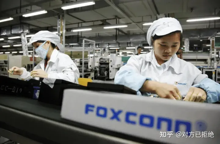 40万名员工3000亿产能 富士康突然宣布 外媒：郭台铭开始反击