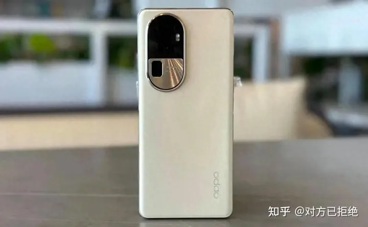 opporeno10现在多少钱一台 6.7英寸屏幕+6400万像素主摄降至1799元