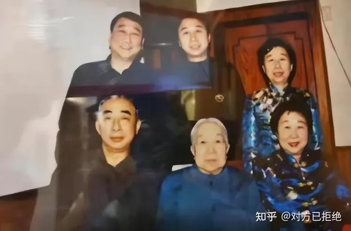 演员冯巩的显赫家世 曾祖是冯国璋 母亲是“京东第一世家”