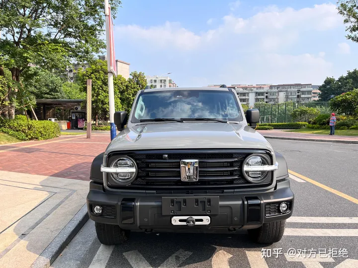 新车贴膜该怎么选 车膜简介与功能介绍