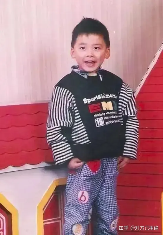 不到一年封杀李易峰如今的处境 他虽然很可恨但同样也很可悲