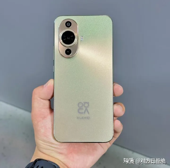 华为官宣Nova12 Ultra三种配色 更多的信息被曝光