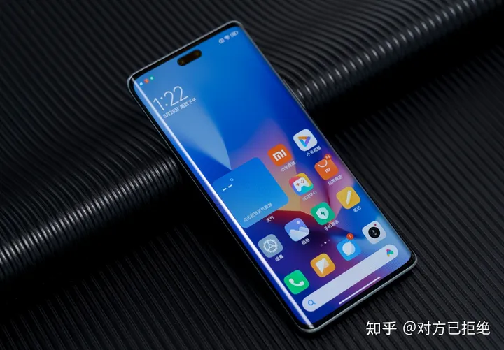 最近买什么旗舰手机合适 这4款旗舰手机大降价性能强口碑高