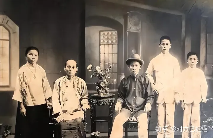 演员冯巩的显赫家世 曾祖是冯国璋 母亲是“京东第一世家”