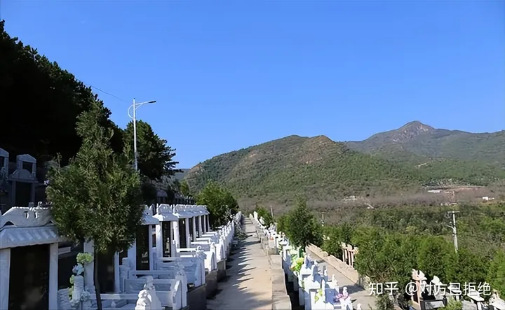 墓碑上出现的考和故等字 究竟有什么含义呢