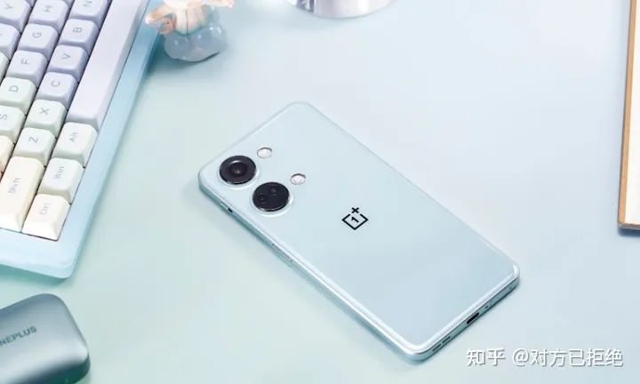 手机没必要买太贵的了 这四款口碑好性价比还高