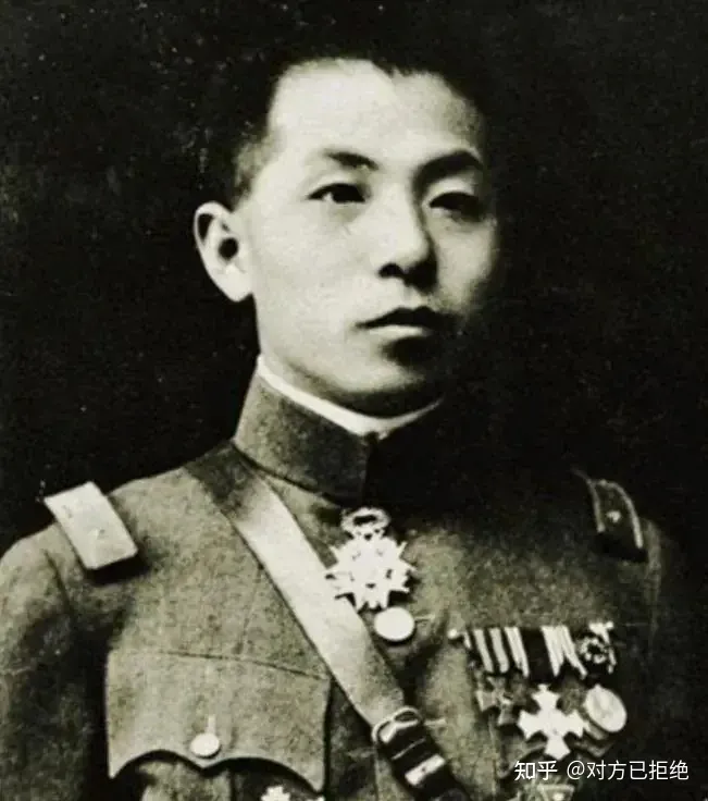 于凤至和赵一荻是张学良的两位妻子 她们在临终前都交待要为张学良留墓穴