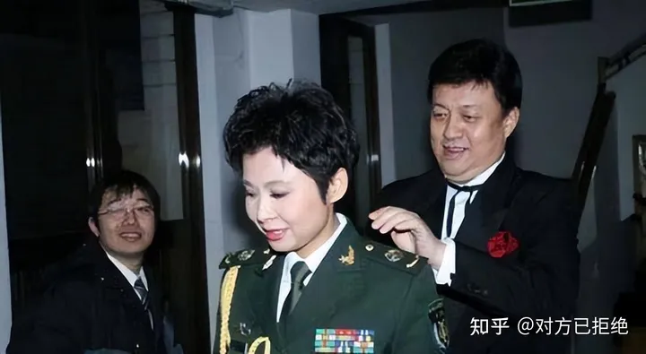 赖昌星的小红楼 揭露了董文华退隐的真相