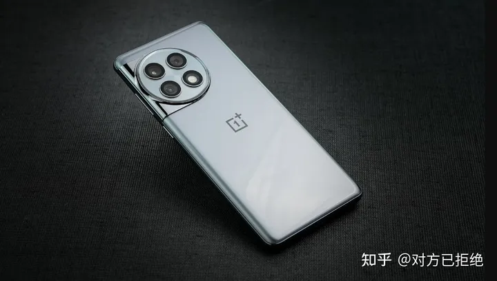 2024年换什么手机好 这4款机型价格暴跌值得入手