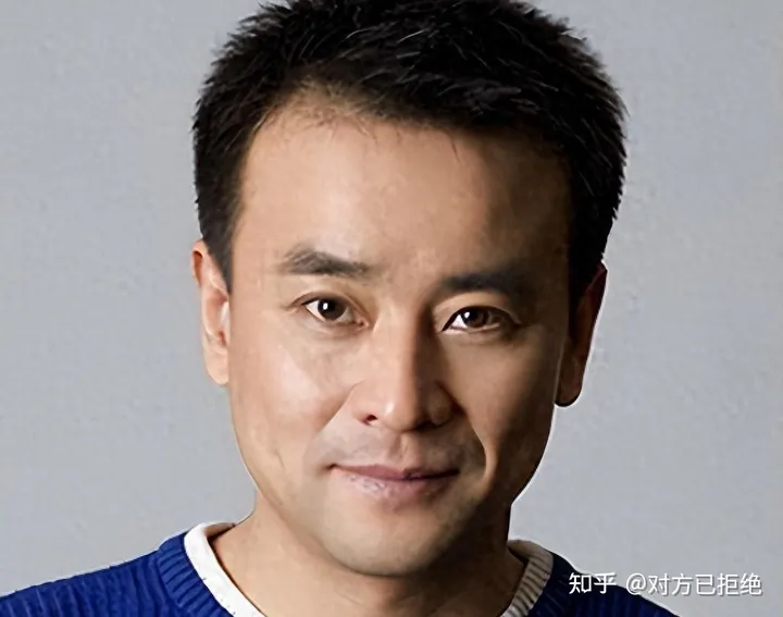 演员罗钢娶小23岁的郝蕾 一起战胜家族遗传病老来得子