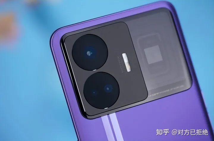 12月换什么手机比较好 这4款热销手机千万别错过