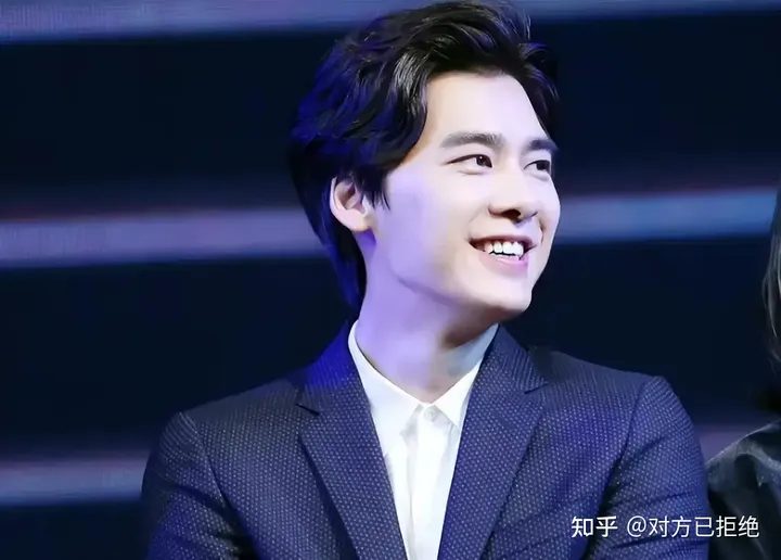 不到一年封杀李易峰如今的处境 他虽然很可恨但同样也很可悲