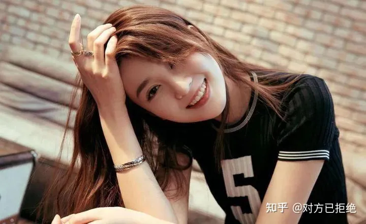男女之间拥抱时 女孩在拥抱时会有什么感受