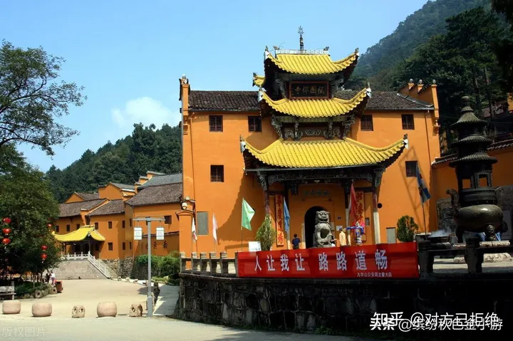 九华山是哪个省份的旅游景点 一起来领略佛国仙城东南第一山的风采