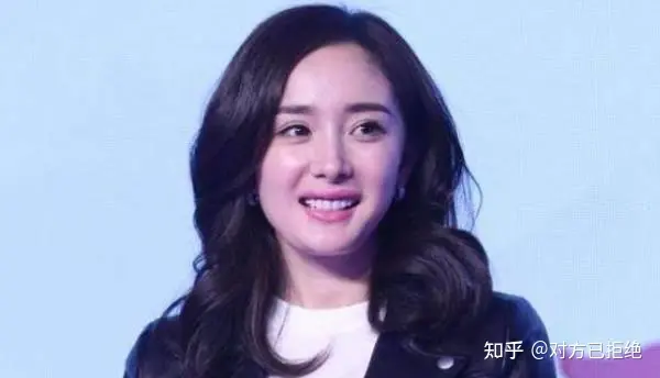 明星生子特别快 杨幂刚生子就拼命拍戏 霍思燕一语道出真相