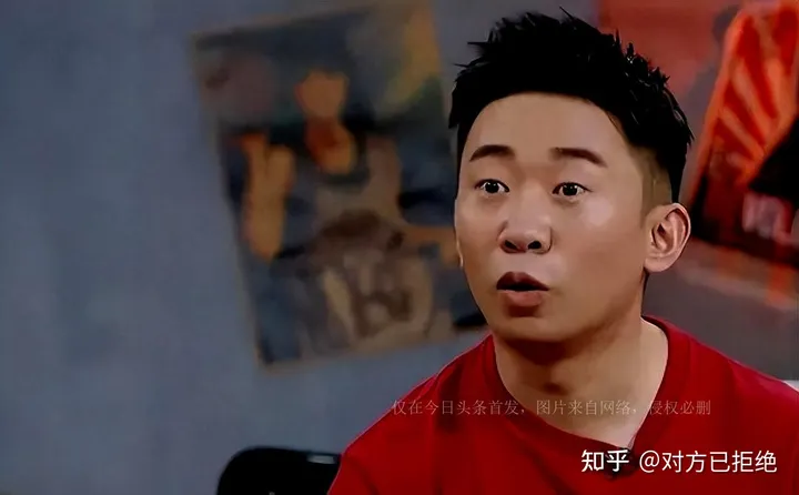 杨迪官宣和相恋16年女友分手 深情人设翻车越解释越黑