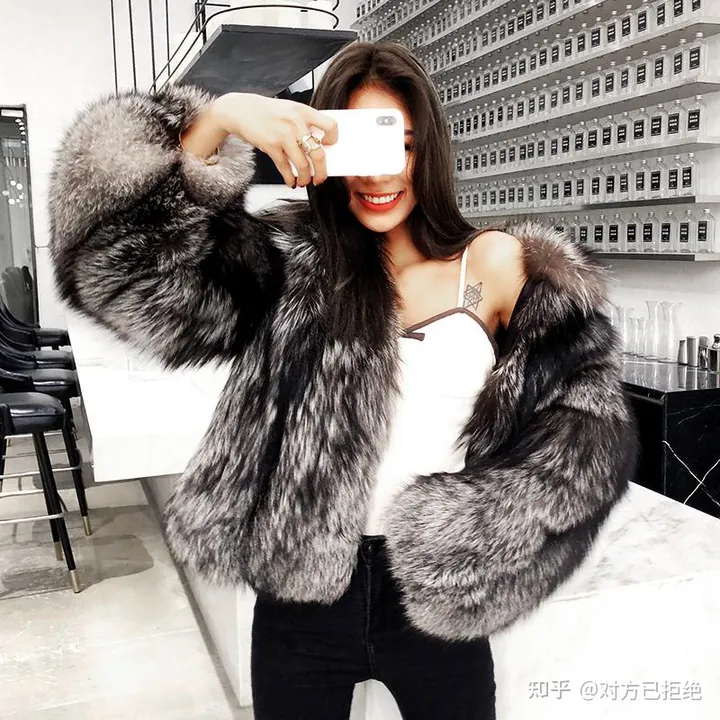 为啥东北人爱穿貂皮 穿貂比羽绒服还暖和吗