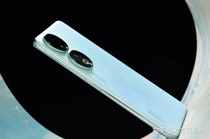 手机没必要买太贵的了 这四款口碑好性价比还高