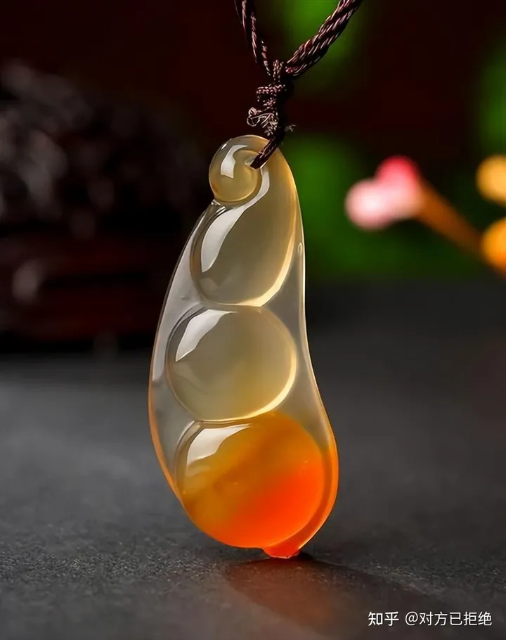 玉髓算不算是玉石呢 玉髓与翡翠之间的区别是什么