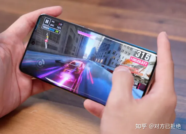 荣耀X50配置5800mAh+1.5K屏+1亿影像 三个月卖出387万台