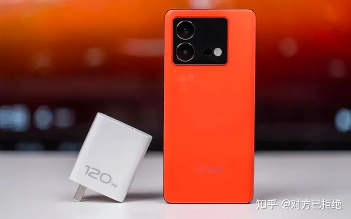 2000元的手机买哪个好 我只推荐这三款高性能低价格不容错过