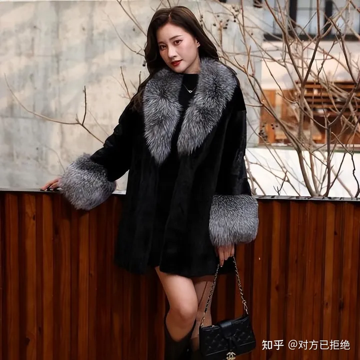 为啥东北人爱穿貂皮 穿貂比羽绒服还暖和吗