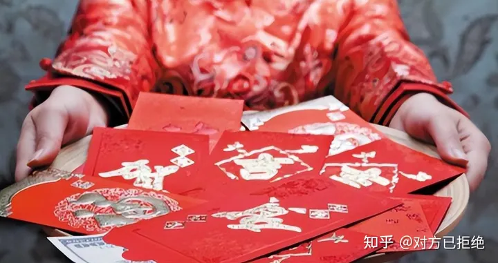 过年给压岁钱其实也是有讲究的 除夕给和初一给区别很大